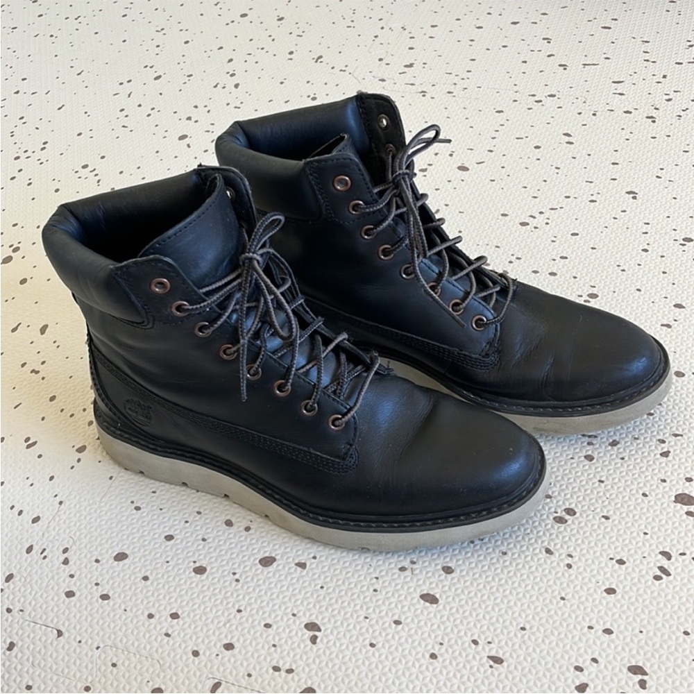 💘 TIMBERLAND - BLACK LACE-UP BOOTS